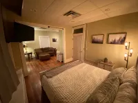 Old Town Loft w Hanging Master Bed -  Ferienwohnungen