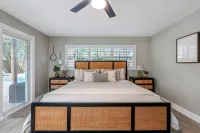 Luxury Delray Beach 4/3 Heated Pool & Spa Home - 2 King Masters - 프라이빗 풀