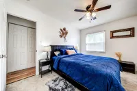 Modern 2Bdrm Westchester Home with brand-new out door HOT TUB - Homestays
