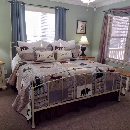 Riverside Relaxation Located Steps from Downtown & Overlooking the Chattahoochee