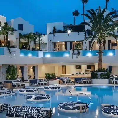 Palms Place Hotel and Spa Отели рядом с достопримечательностью «Променад Линк»