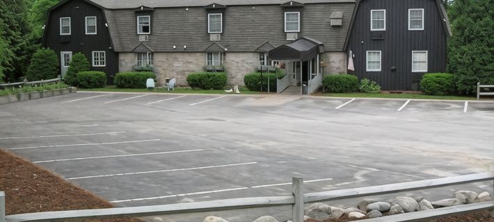 Old Field House Hotels in Bartlett
