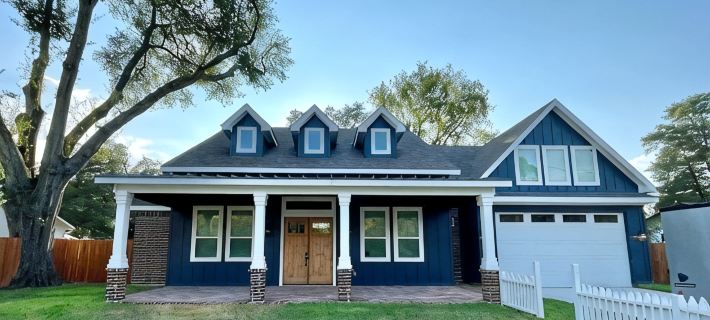 Four Bedroom Downtown Tomball Cottage Hotels in Tomball