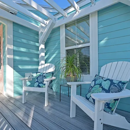 Remodeled home in Historic neighborhood. 20 min.~ AMI/ 5 min ~downtown Bradenton