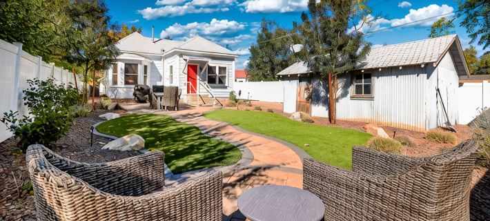 Lovingly Restored Cottage in Downtown Prescott Walk to the Courthouse Square Hotéis em Prescott