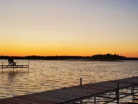 Perfect family get-away with lake front property & sandy shores on White Lake - 3-Star