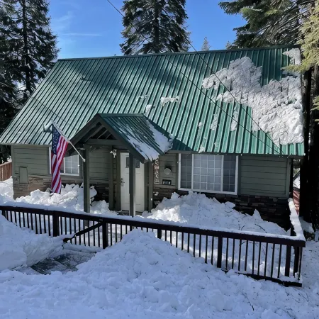 Almanor Lake House, Beach, Dock and Mooring Ball.
