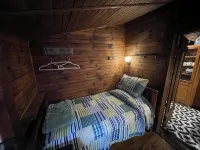 Sweet vintage cottage on Mountain View Lake, 2024 updates, next to Lake Sunapee - Kitchens