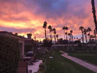 Stunning elevated mountain and lake views at Palm Valley Country Club! - 2 tähden