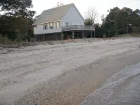 Beach Cottage With A Spectacular View ~ Your Own Private Beach ~ Includes Kayaks - 3-Star