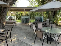 Napili Bay Perfection #201, Top Floor, Corner Unit, On The Beach!  Specials! - 3 stjerner