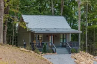 S'mores & More Tiny House - Tracy City - 3-Star
