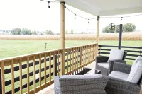 Amish School House & Farm House Apt in Lancaster - Boutique