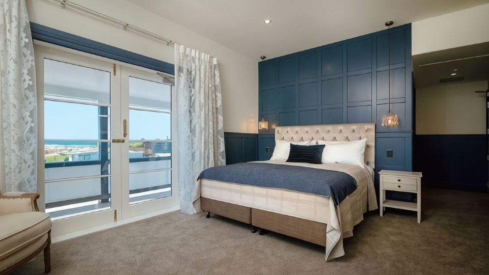 The Pier Hotel