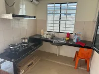 Landed Matang Emart 14pax 3carpark by HopeHome - Villas