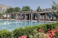 Charos Family Resort - piscina