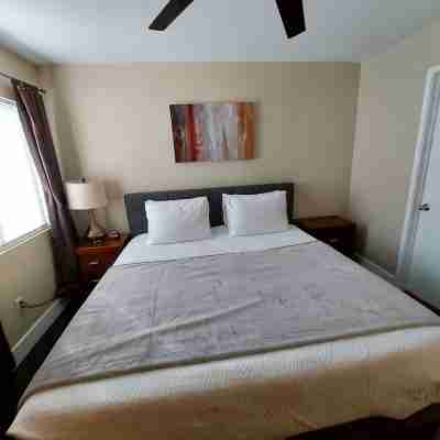PRIVATE CONDO IN BEAUTIFUL GATED COMMUNITY IN SEVEN HILLS Rooms