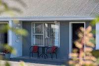 Mount Hutt Motels - parking