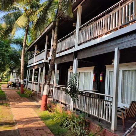 Casa Seaesta Beach Cottages and Suites