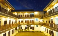 Hometown Residence - Hostels