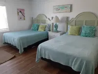 Beachfront 2Br Townhouse Ocean-View Balcony, Pool & Private Beach - 3성급