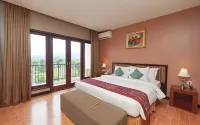 Sutan Raja Hotel Manado - Kolam Renang