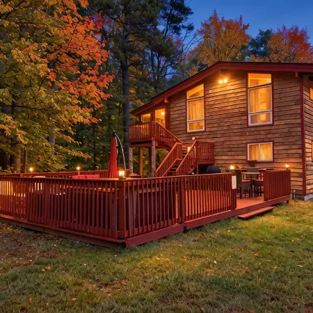 Unique Rustic Ski-Tree House - Game room, Hot tub & Sauna