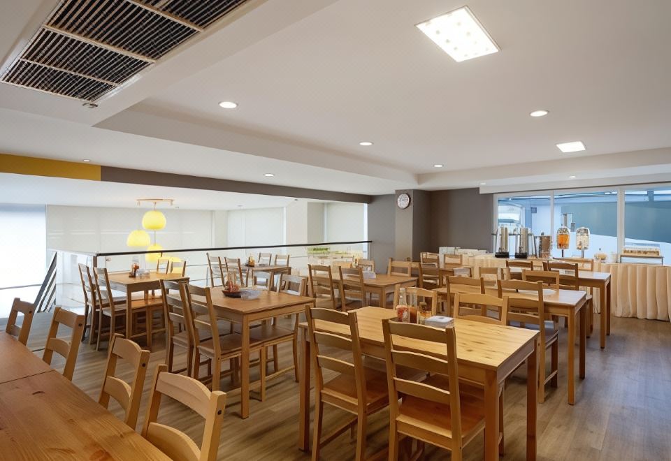 프롬 라차다 호텔 조식