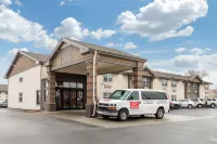 Econo Lodge Milwaukee Airport Hotels near House of Harley Davidson