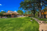 Baymont by Wyndham Hannibal Hotels in Mason Township