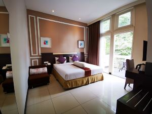 Vio Hotel Cimanuk