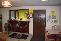 Super 8 by Wyndham Saginaw Hotels in Saginaw