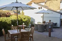 Feathers by Chef & Brewer Collection Hotel a Ware