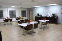 Super 8 by Wyndham Rainsville Hotels in Fort Payne