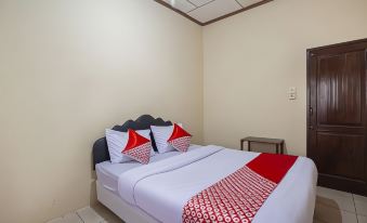 OYO Flagship 2799 Berastagi Backpacker Rooms