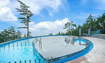 Taean SE Club Pool Villa Pension