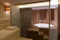 Public House Hotel