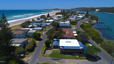 Blue River Apartments - Wooli Ocean - Waterfront Hôtels à : Wooli