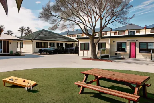 Beachcomber Holiday Units