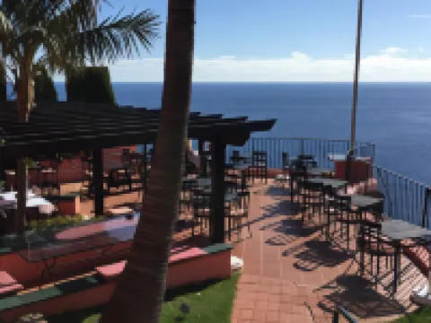 Inn & Art Hotel Gallery Hotels in Canico