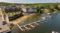 Chase on the Lake Hotels in Leech Lake Township