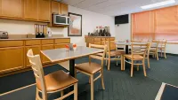 Best Western Lees Motor Inn Hotels in Oacoma