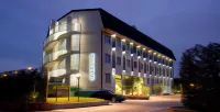 Hotel Sporting Cologno Hotels near Centro Commerciale Milanofiori