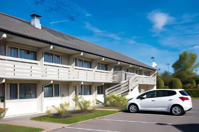 Campanile Reims Sud - Bezannes Hotels near Temple protestant de Reims