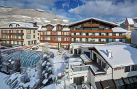 Hotel Neue Post Hotels near Zell am see esplanade