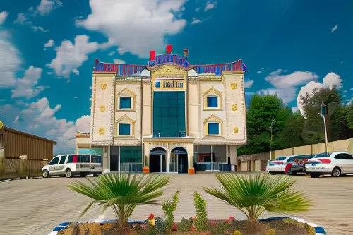 Avesis Hotel - parking