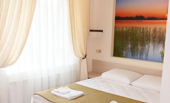 Hotel Akvareli Rus