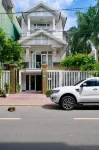 Tuyet Suong Villa Hotel Hotels near Nhà thờ giáo xứ Quảng Ngãi