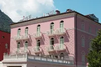 Bellavista Lakefront Hotel & Apartments - spa