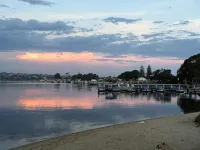 Lakeside Motel Waterfront